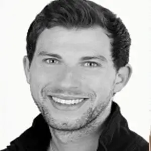 Grischa Klimpki - Yoga School in Bali