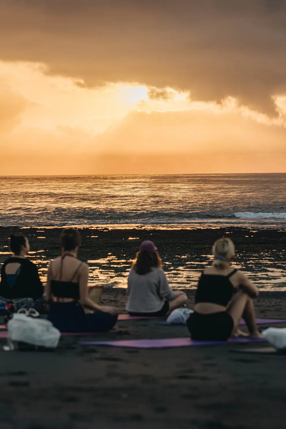 What makes Bali unique for yoga teacher training - natural beauty and spiritual setting